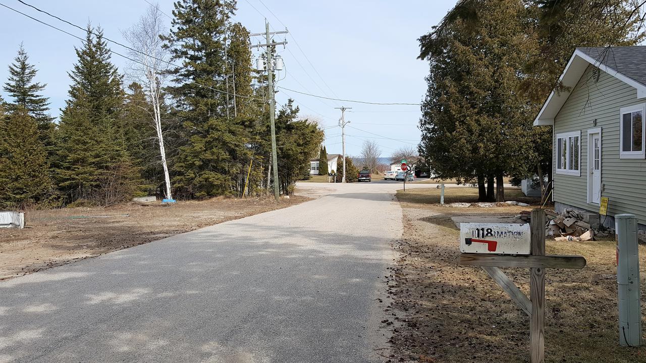 Bear Cove Inn 圣伊尼亚斯 外观 照片